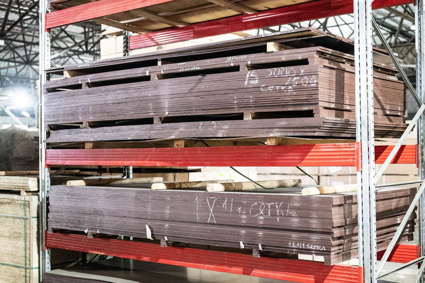 Фанера ФОФ ламинированная 9мм 2440х1220 мм сорт 1/1 березовая