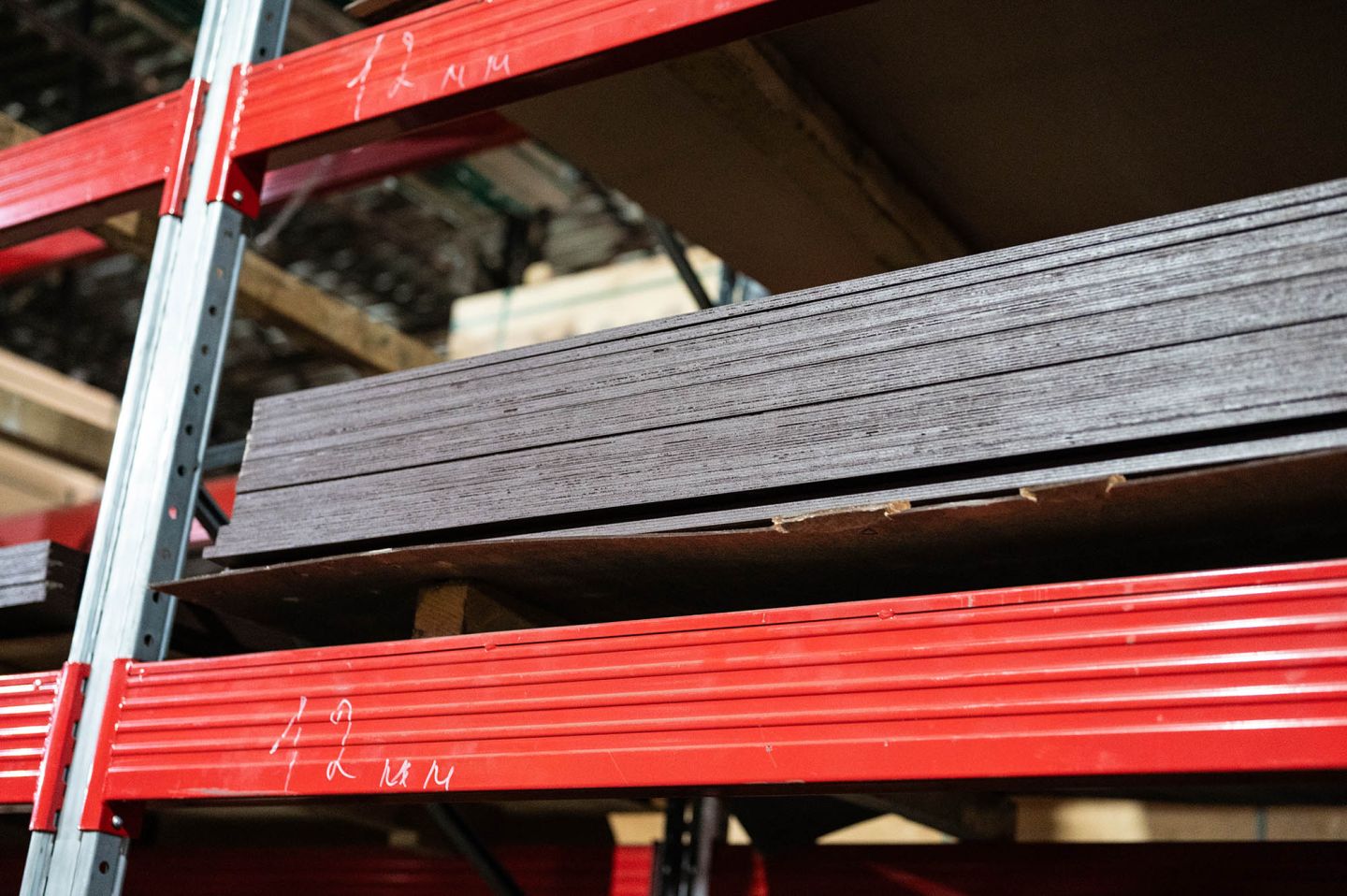 Фанера ФОФ сетчатая 12 мм 3000х1500 мм сорт 1/2 березовая