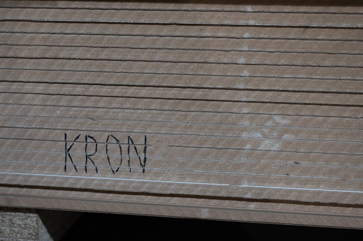 Плита МДФ Kronospan ламинированная 22мм 2500х2070 мм 1 сорт Kronospan