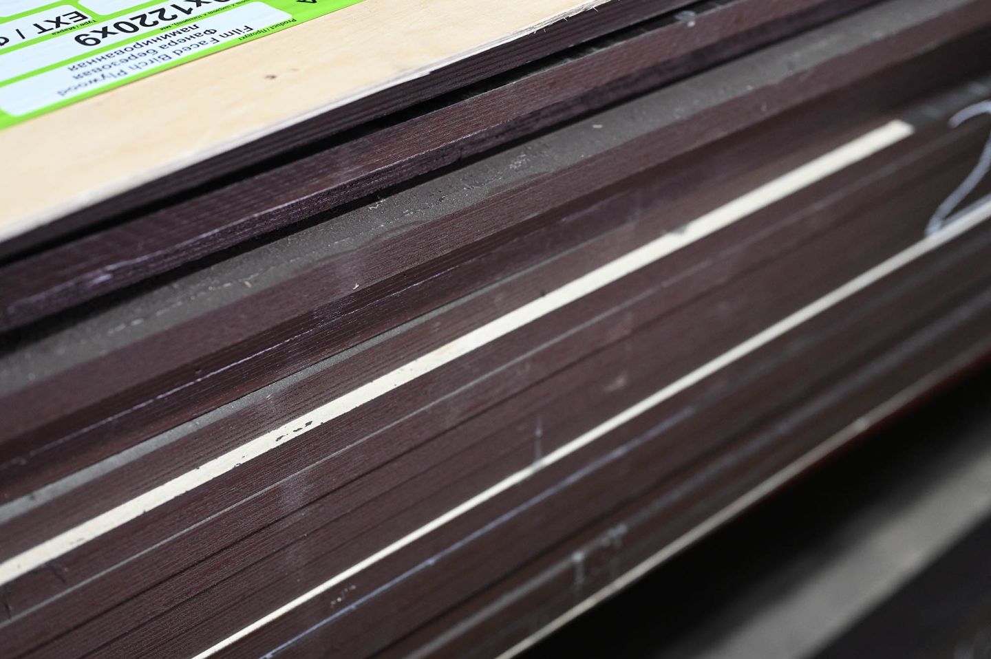 Фанера ФОФ ламинированная 24мм 2440х1220 мм сорт 3/3 березовая